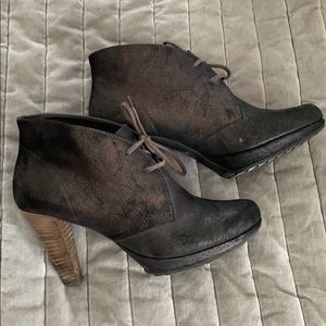 Paul Green black metallic bootie